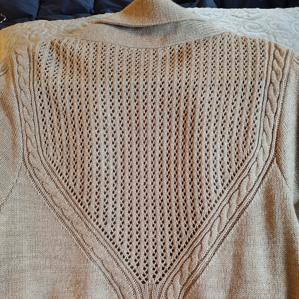 EUC Beautiful Tan Cardigan - Picture 3 of 8